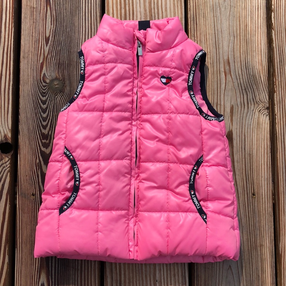 Tommy Hilfiger Puffer Vest in Pink Carnation/ Navy Size 24 Months With Pockets